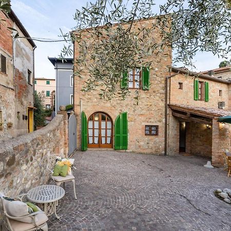 Lajatico Rentals - Casa Di Alice Nel Borgo المظهر الخارجي الصورة