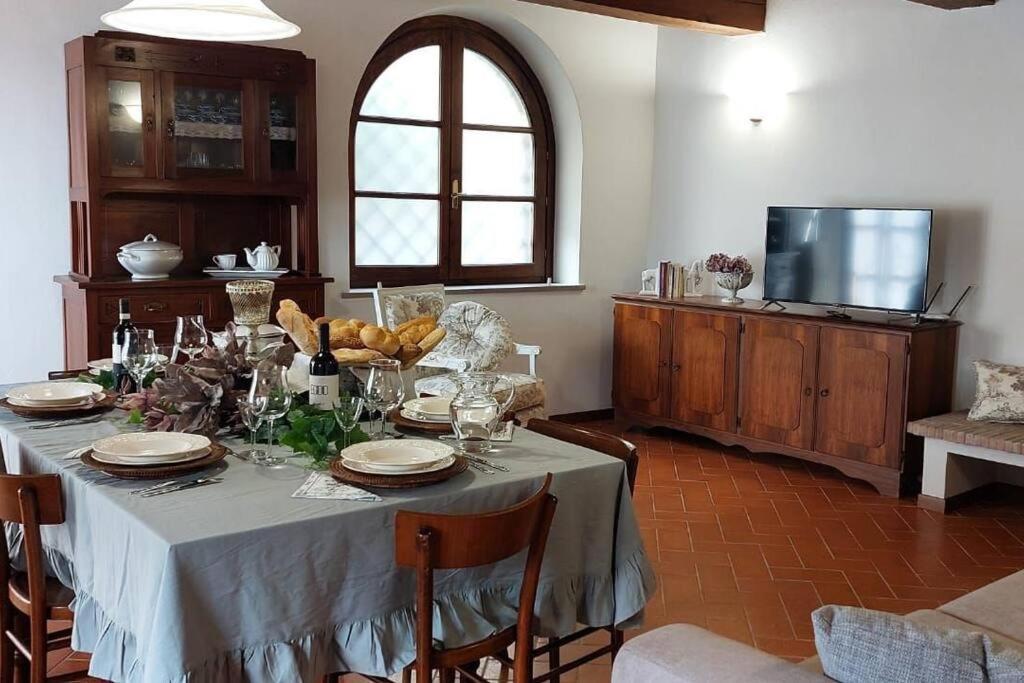 Lajatico Rentals - Casa Di Alice Nel Borgo المظهر الخارجي الصورة